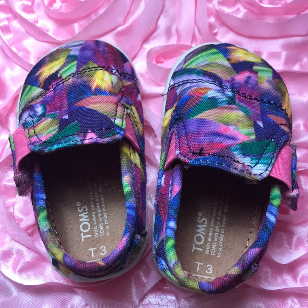 Toms